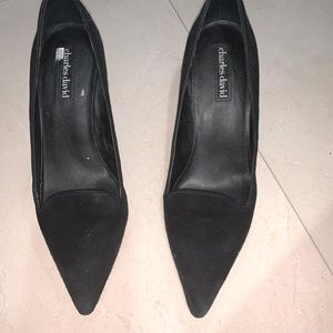 Charles David Suede Pumps